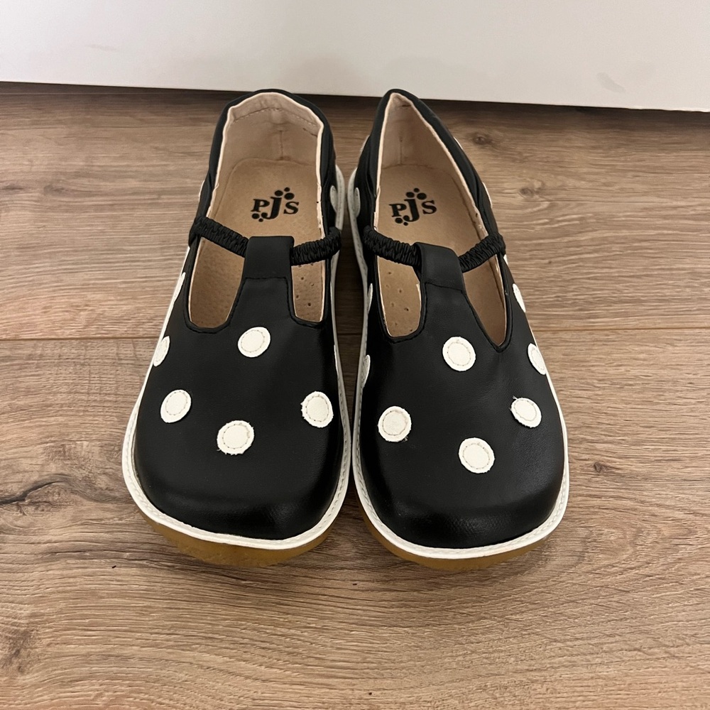 Mary Jane Puddle Jumper Shoes